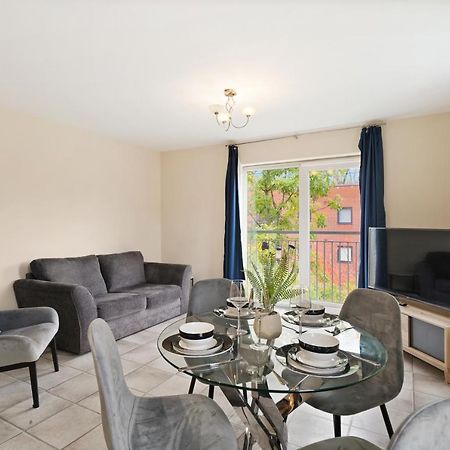 Peaceful 2Br Flat With Historic Bottle Kilns View & Free Parking Located Near City Centre Stoke-on-Trent Exterior foto